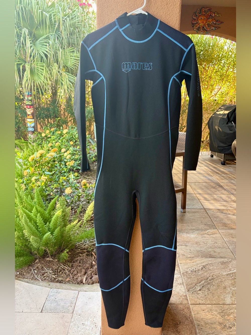 NWT MARES Women’s M-FLEX 1MM Black Wetsuit SIZE 12
